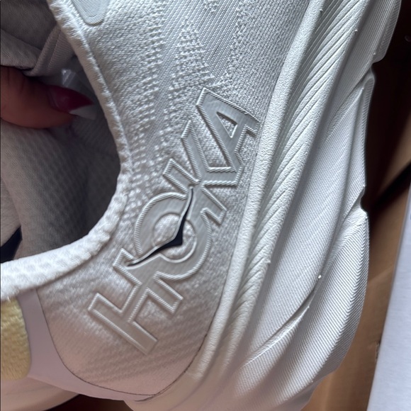 Hoka Women's Clifton 9 - Cosmic Grey/White SZ 9.5 Viral Hot! Brand new in box!! - Picture 12 of 17